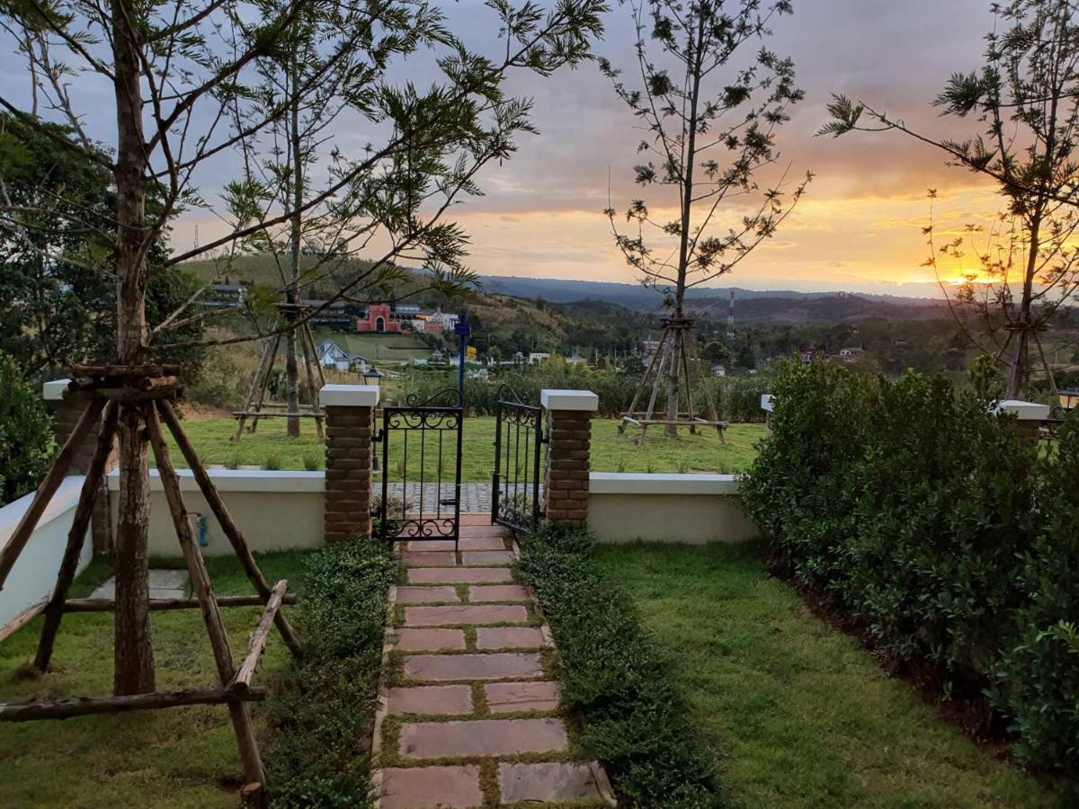 The Castell Condo By Nutthiwan Room 912 And 921 Khao Kho Bagian luar foto