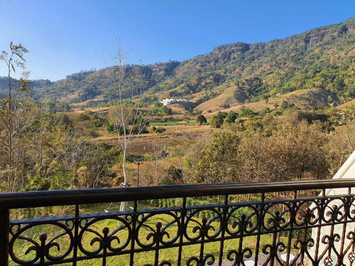 The Castell Condo By Nutthiwan Room 912 And 921 Khao Kho Bagian luar foto